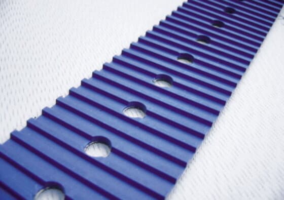ULTRASYNC extra-wide synthetic conveyor belt