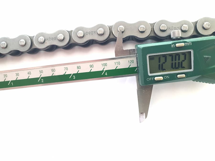 Example of measuring multiple pitches. Measured value: 127.02 mm