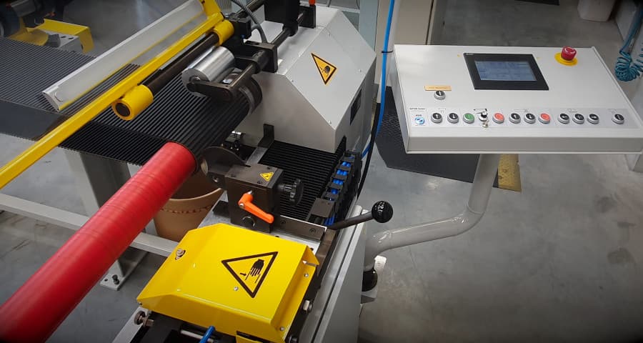 New Beyer Automatic Cutting Machine - Photo